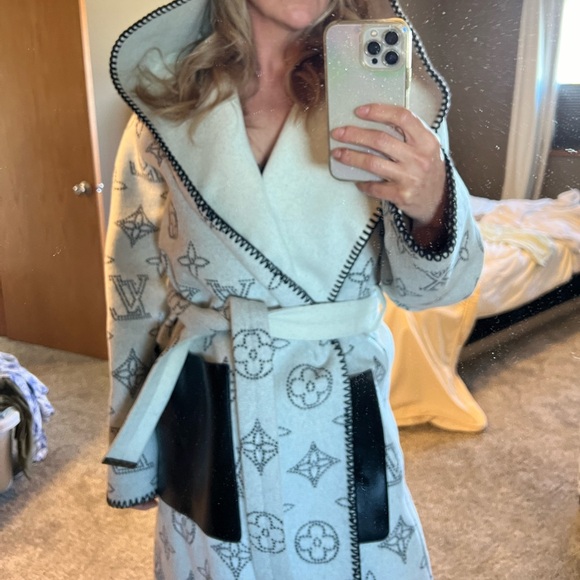 Reversible Mahina Monogram Wrap Coat 38 - Picture 8 of 11